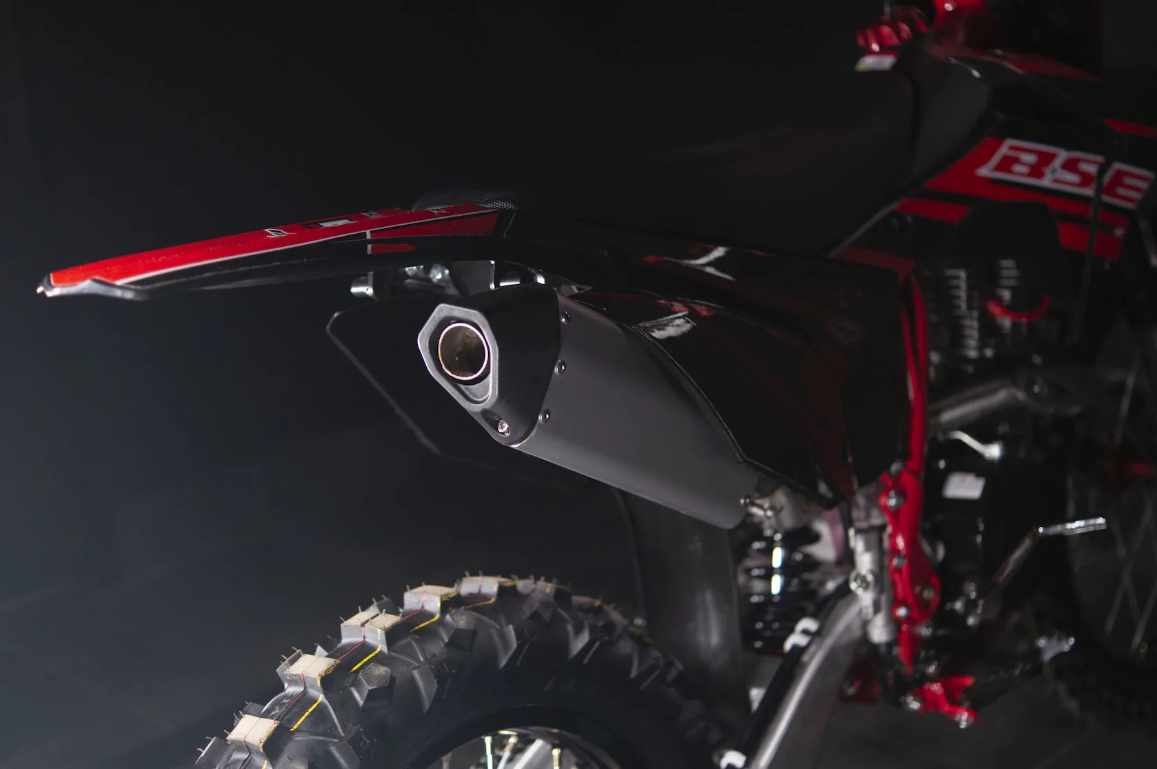 BSE Z11 Red Black