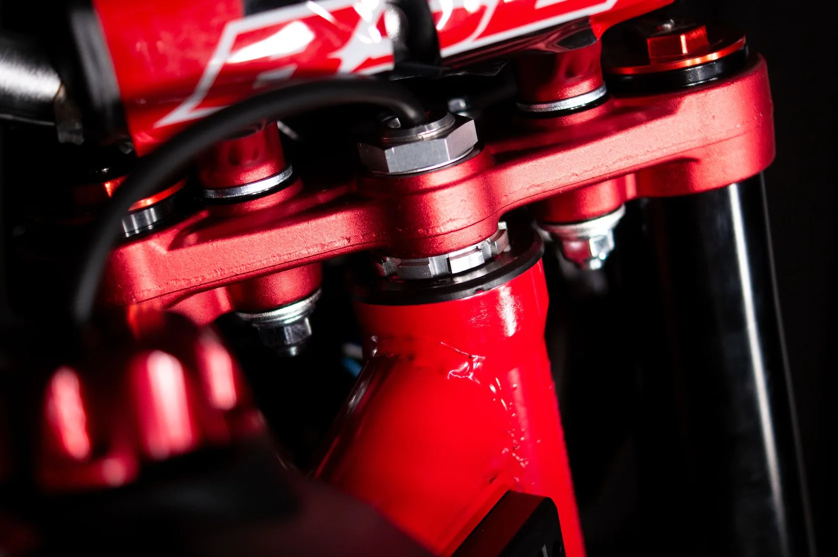 BSE Z10 Red Black