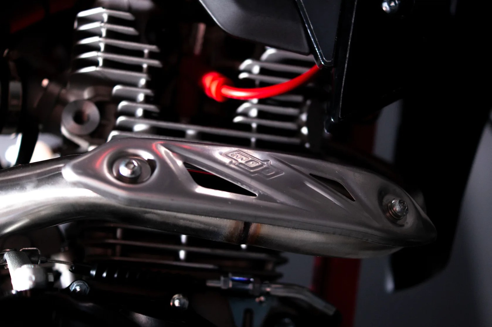 BSE Z10 Red Black