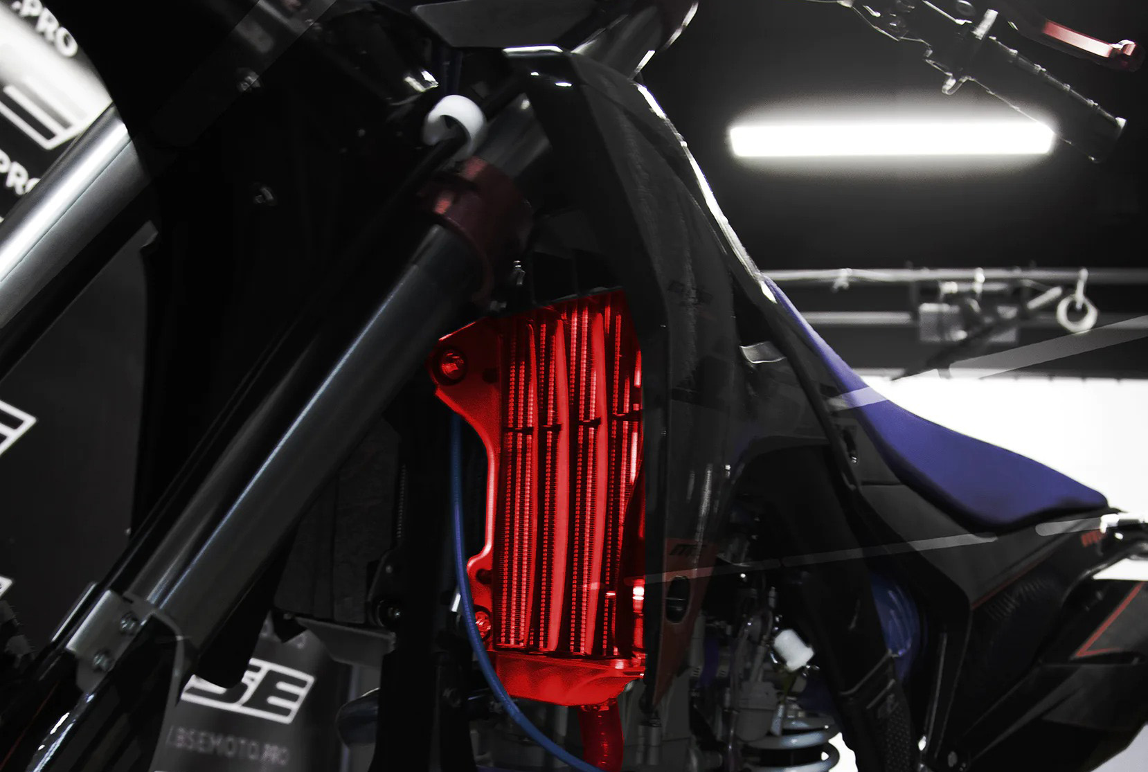 BSE M2 Force Black