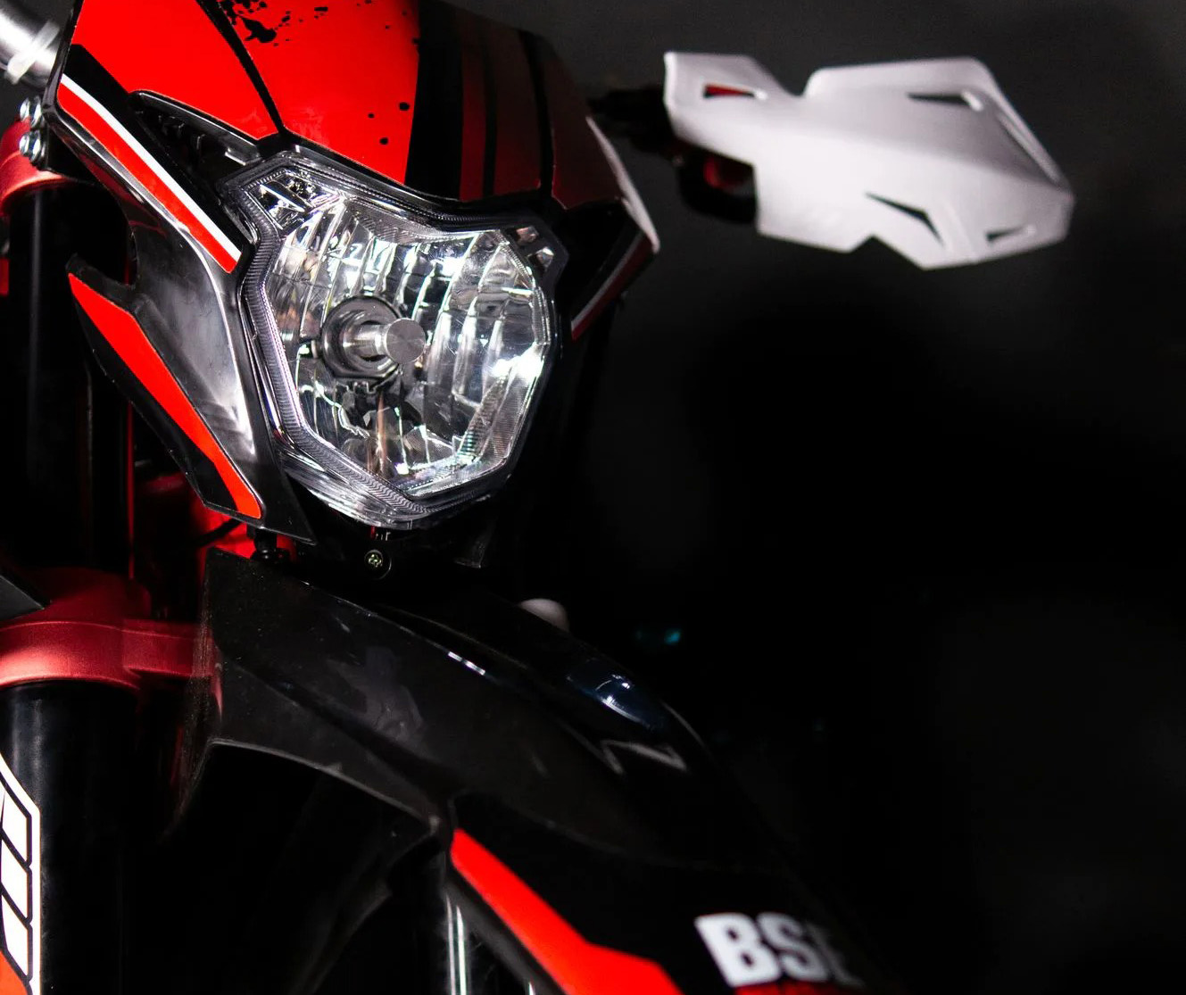 BSE Z10 Red Black